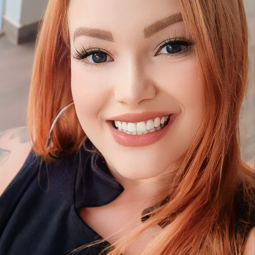 Thais Laine