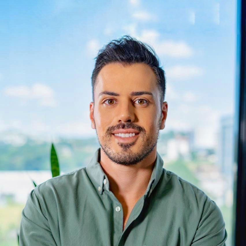 Adrian Grasson Filho