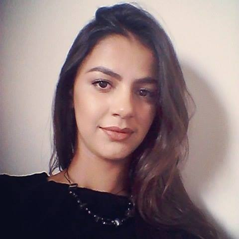 Deborah Resende Alves