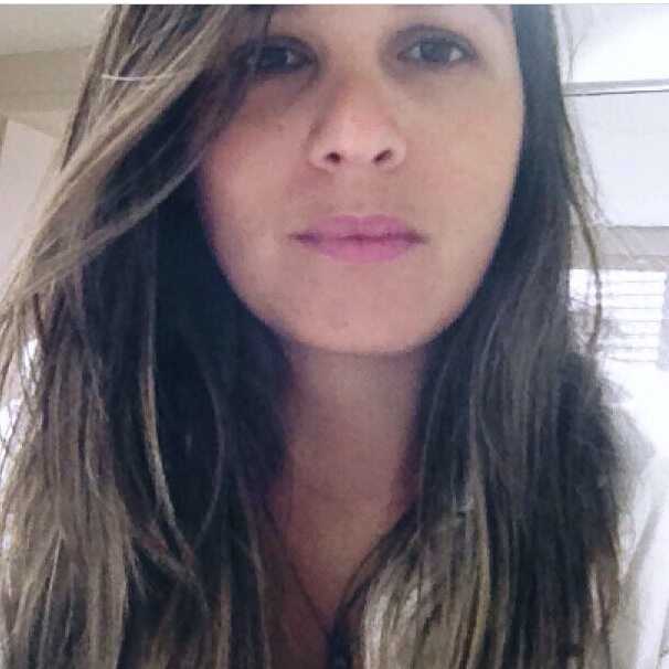 Viviane L P