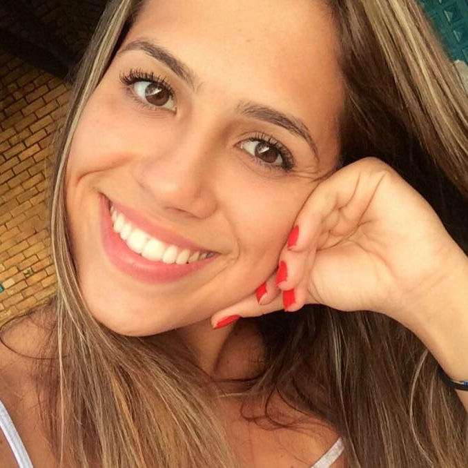 Manuela Maciel Santos