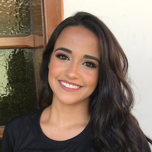Cynthia Araújo