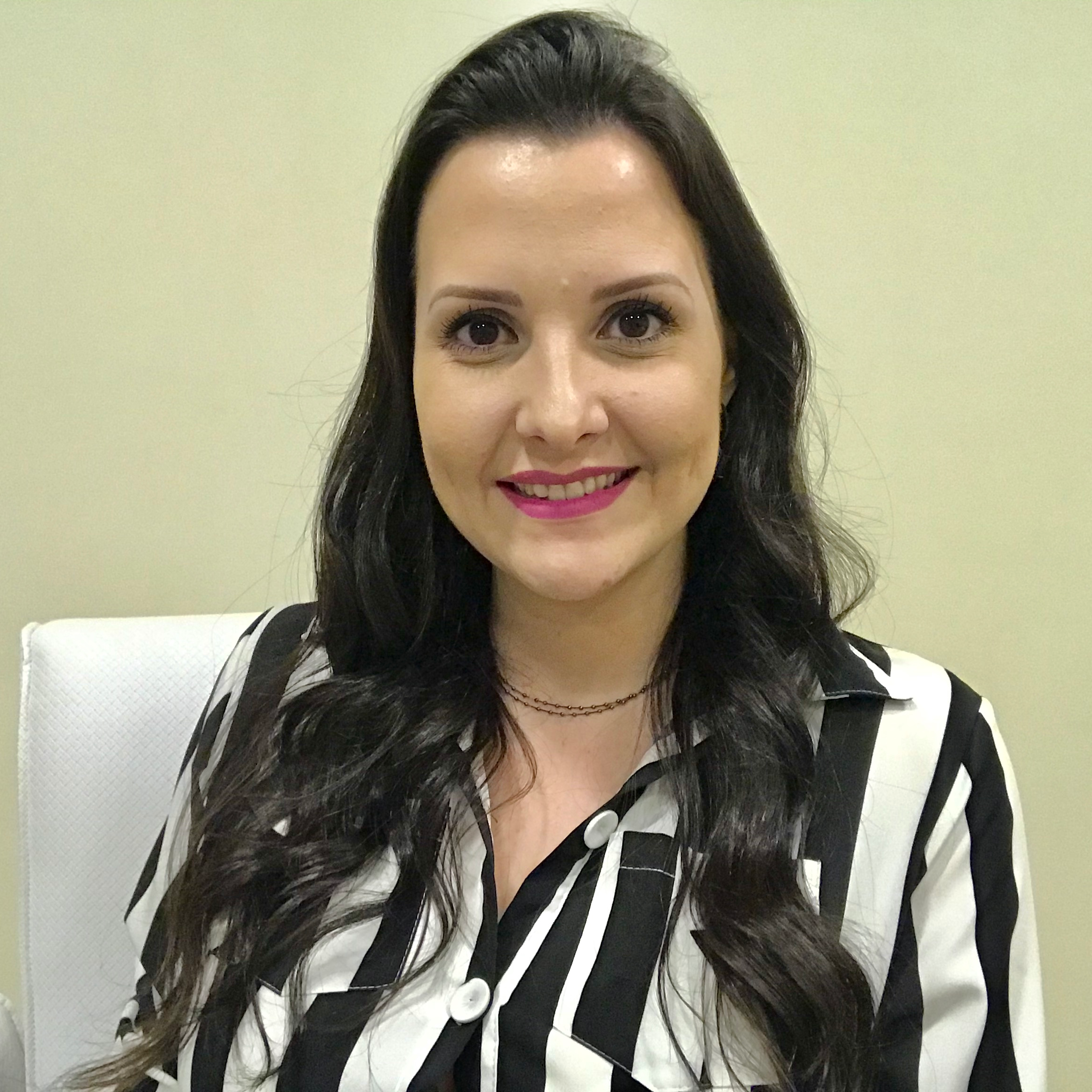 Thays Fernanda Suci Moya Requena