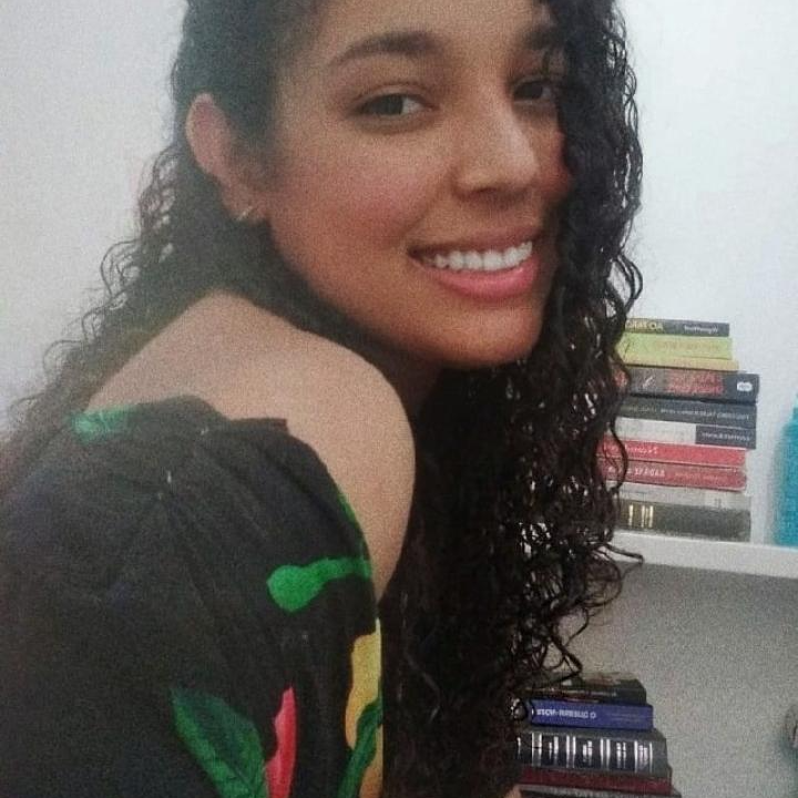 Daniely Evellin da Silva Vasconcelos